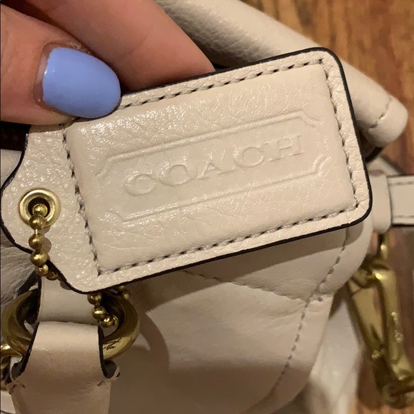 Cream COACH satchel with handles and strap - Picture 7 of 8